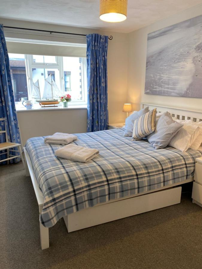 Trafalgar, Lovely Ground Floor Flat With Outside Patio Garden, Minutes Walk To Seafront Seaview Buitenkant foto
